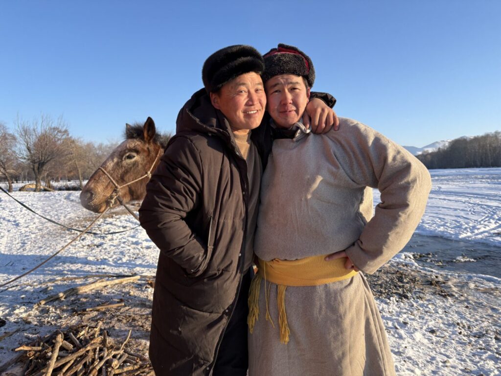 遊牧民と馬